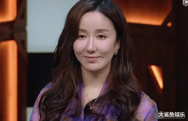 娄艺潇|女明星的脸真的能毁事业，娄艺潇明明是精致妆容精心打扮，却没一个夸她漂亮