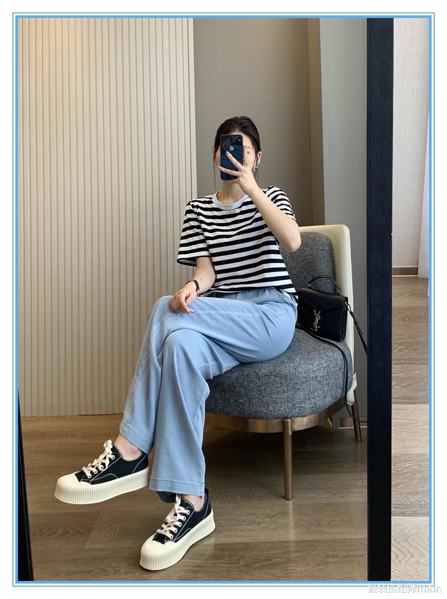 服装搭配师main|今夏必选3条牛仔裤,比短裤凉快比阔腿裤时髦,腿粗胯宽别错过