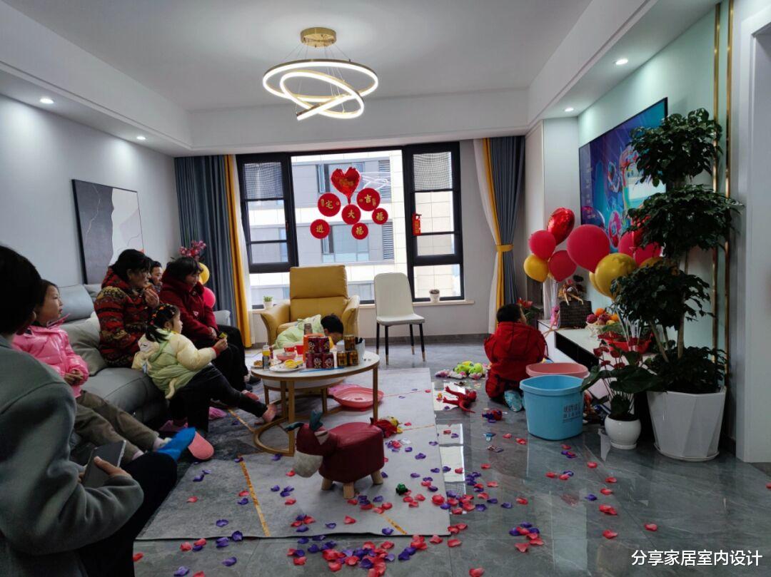 她家辛苦四个月终于乔迁啦,特别喜庆,看着都很想入住,分享一下