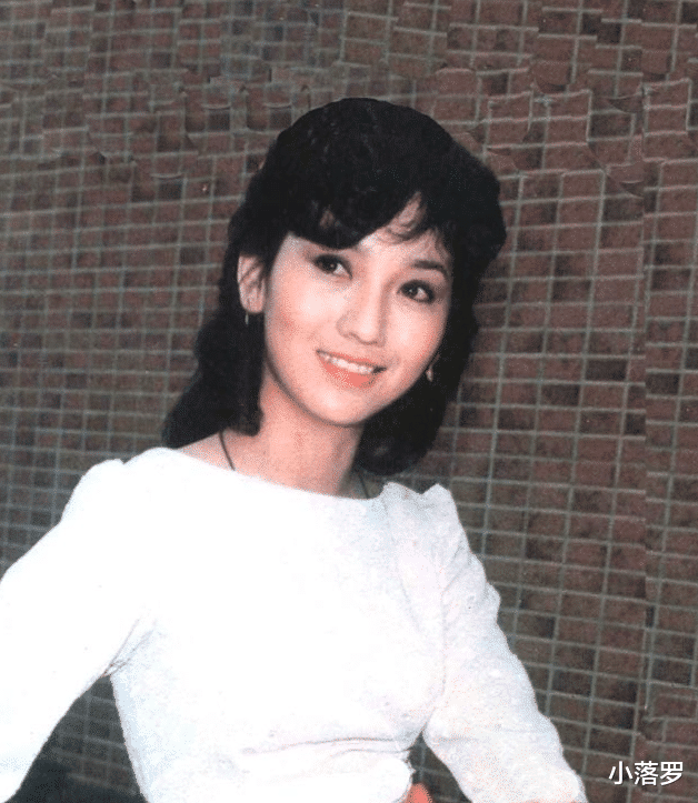 李湘|15位女明星，曾经的风姿，要多美有多美，清秀得令人馋