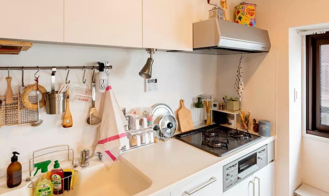 因为迷信网上的“厨房收纳清单”，我买到了一堆中看不中用的鸡肋