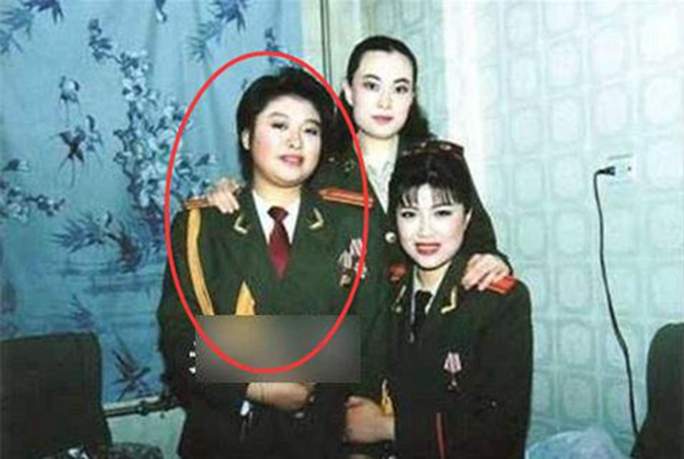 林青霞|明星们的老照片，18岁的林青霞，学生时期的景甜，张张值得回忆