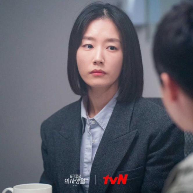 全员加速中|韩剧《机智的医生生活2》收视降低被批无聊！「冬天庭园CP」恋情亮红灯