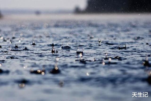 |夏天的雨天时刻