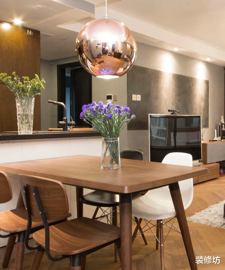 装修坊|70平的魔法空间，有独立浴缸和衣帽间，堪称两个人居住的首选