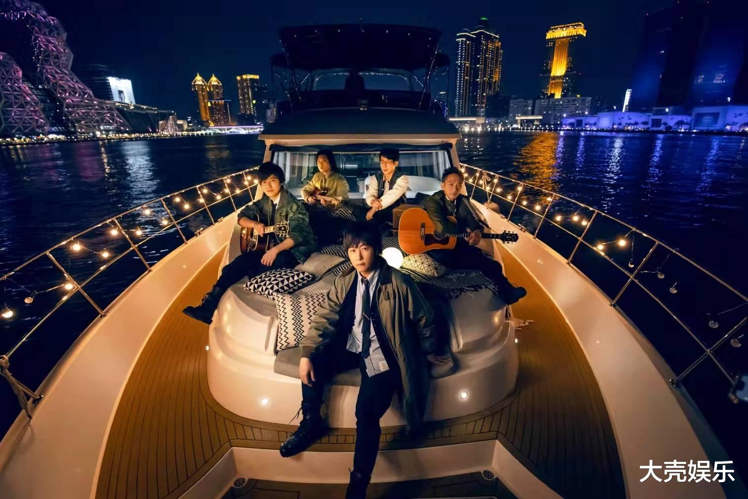 五月天|除了邀请周杰伦，五月天跨年演唱会还有很多很用心的地方