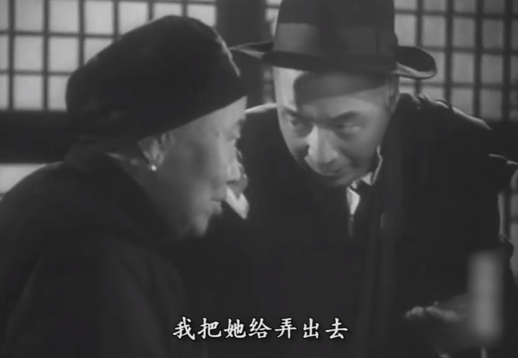12岁女孩一天接客20次,下身烂到肠子都看见了:她们的故事,没人敢拍!