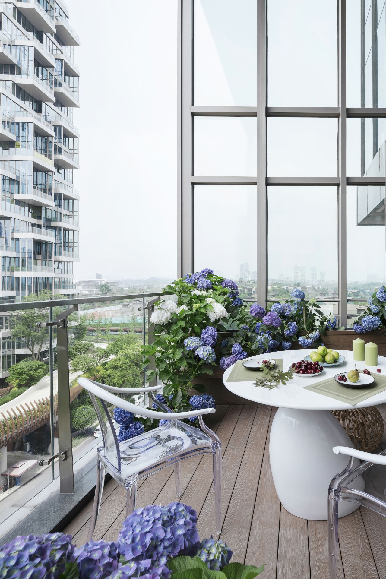 阳台设计 | 在阳台上,砌一杯茶,捧一本书,晒着太阳,闻着花香