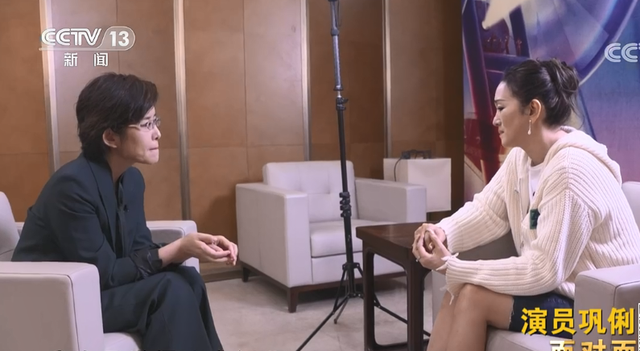 巩俐|巩俐：一心做演员，履行完北影节评委会主席11天之后接受央视专访