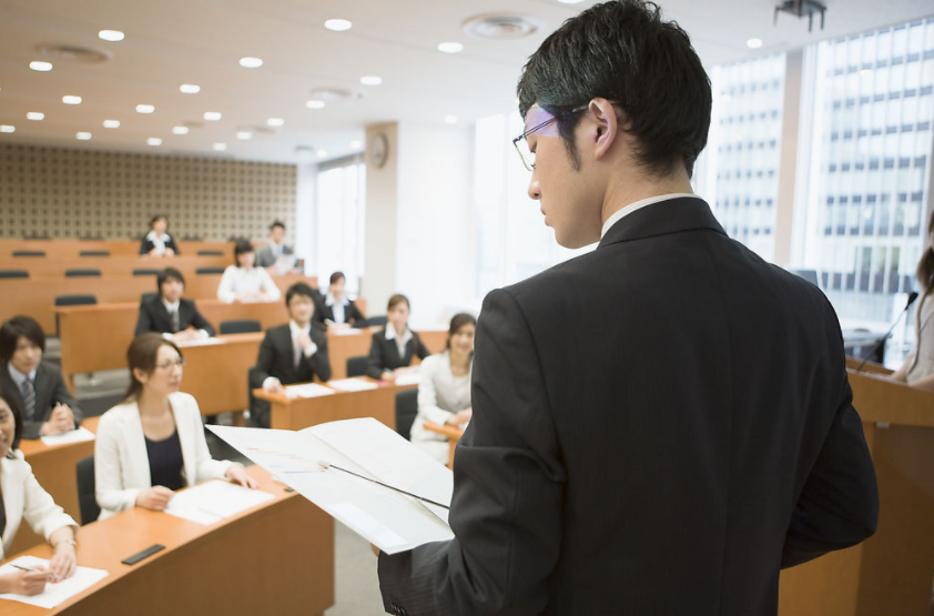 考研|三年工作经验重要，还是硕士文凭更重要，大学导师有话说