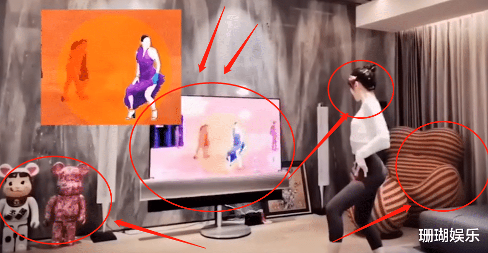 毛晓彤|毛晓彤豪宅跳舞大秀好身材，看清室内装修配置，原谅我没见过世面