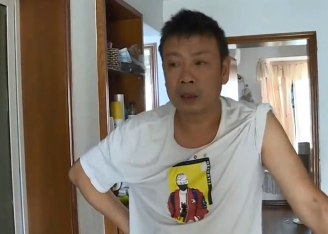 邻居开玩笑的一句话,男子记在心里整整10年,如今妻子死活不承认
