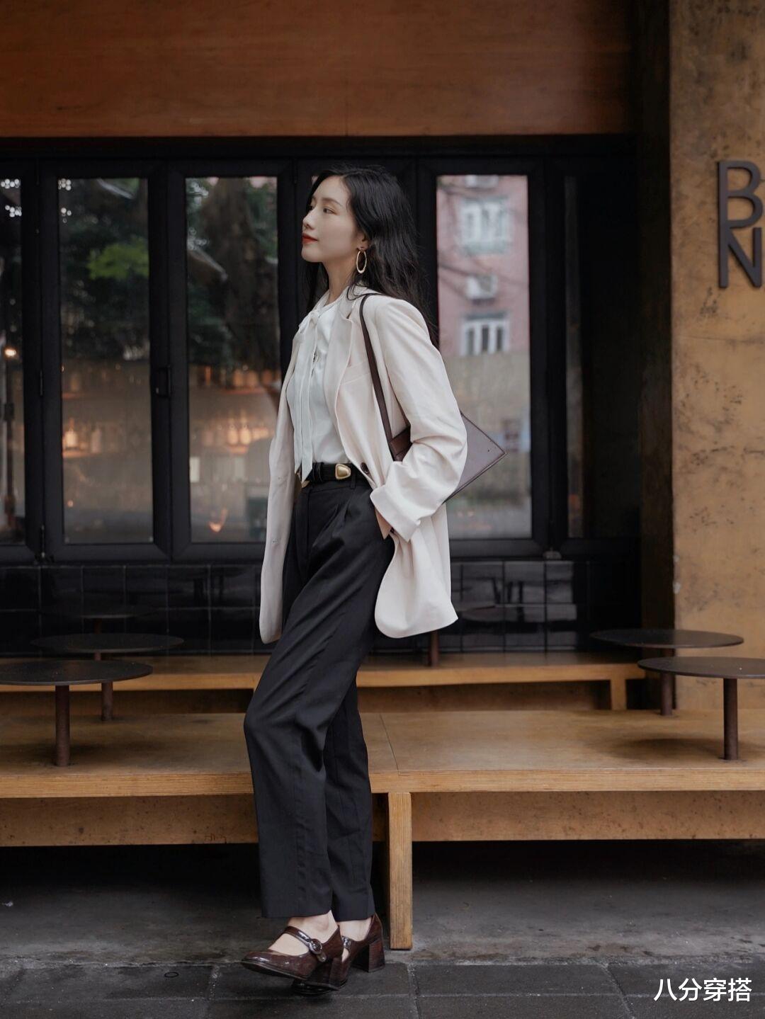 穿衣搭配|职场穿搭如何兼顾干练和温柔感？看看这五个小技巧，高级又时髦