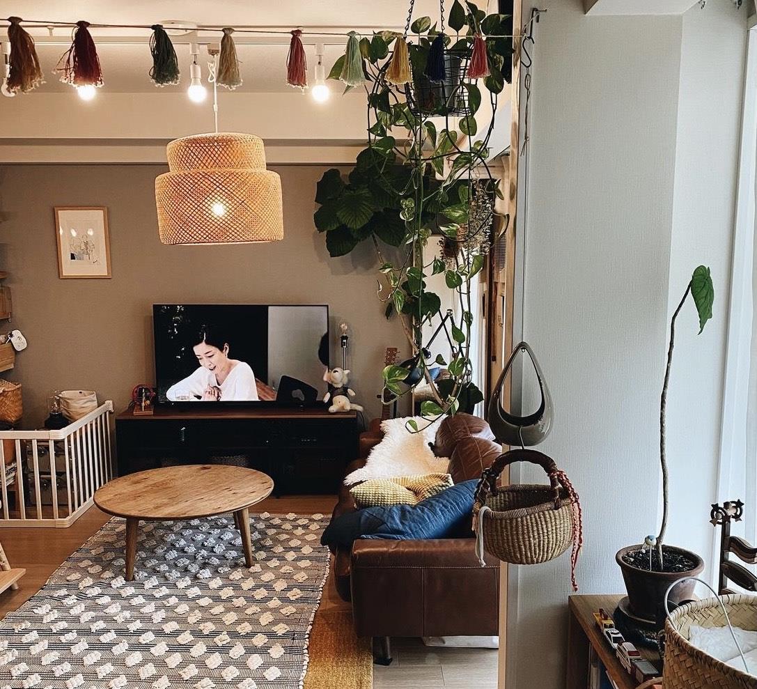 她家,每一个角落都值得被记录!虽满是杂物,却布置得精致有味!