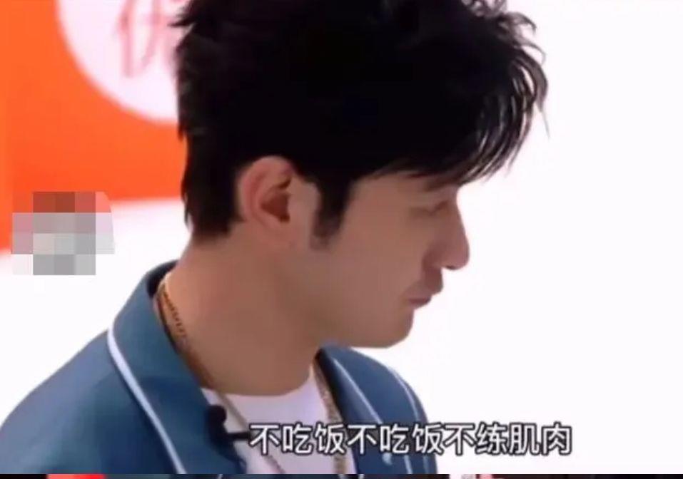 苹果|黄晓明因减肥导致健康受损，断食加汗蒸瘦脱相，一天只吃一根黄瓜