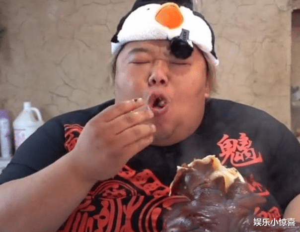 聊聊 600斤胖猴仔报名减肥训练营,网友却建议他切胃,找王浩楠聊聊