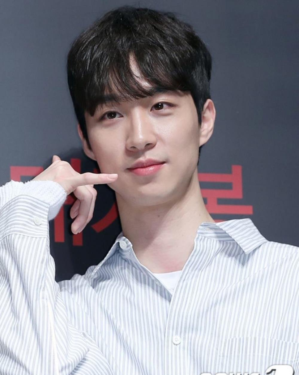 全钟瑞|影后爱上帅导演！全钟瑞热恋32岁“奶狗系”导演，高颜值引发热议