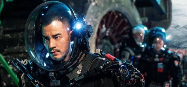 关晓彤|15年后“同福客栈”仨主演再携手，竟拍了一部山寨版《流浪地球》