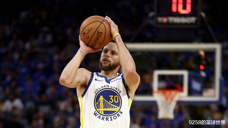 斯蒂芬·庫里|勇士花1億買的這份催化劑，可讓庫里場均多得23分，實在太值了！