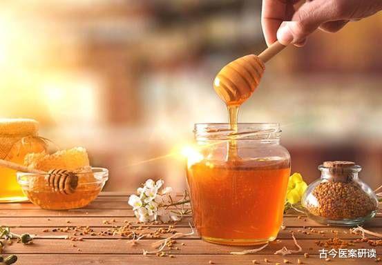 蜂蜜水|每天这个时间喝一杯蜂蜜水,坚持7天,“3甜头”悄悄找你
