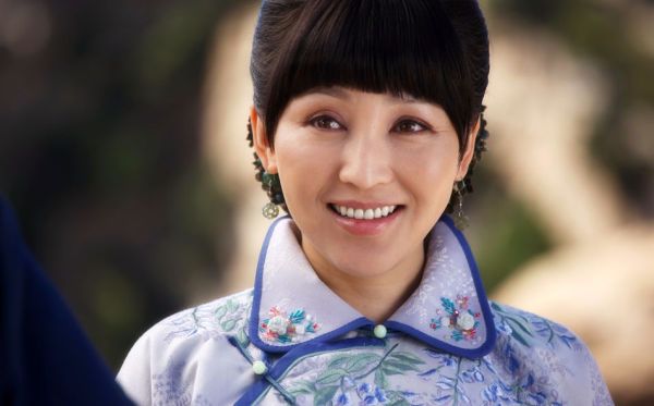 郭靖宇|19岁与导演私奔,在6平米的地下室生下3胎,丈夫用七部剧捧红她