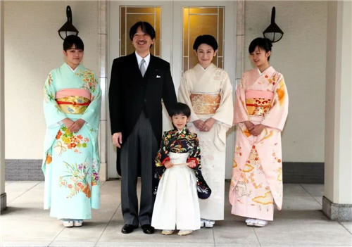 日本天皇的傢族遺傳病你能看出來嗎？禦用攝影師盡力在回避-圖5