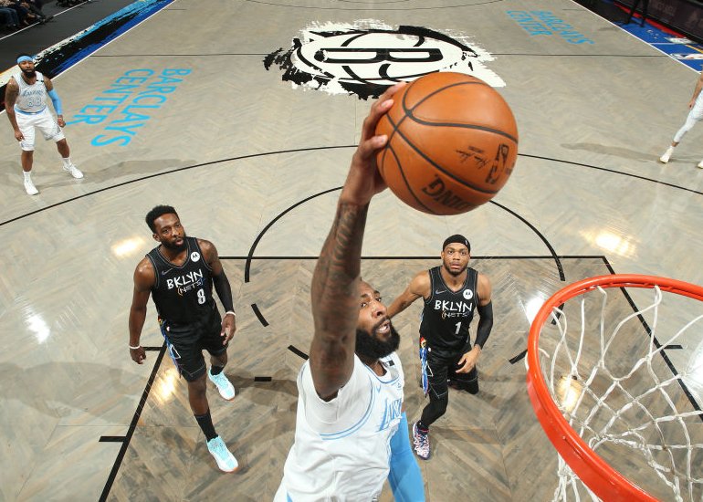 籃網隊|詹皇濃眉瘋狂慶祝！莊神20+11打爆阿德，籃網沖冠最大問題來了