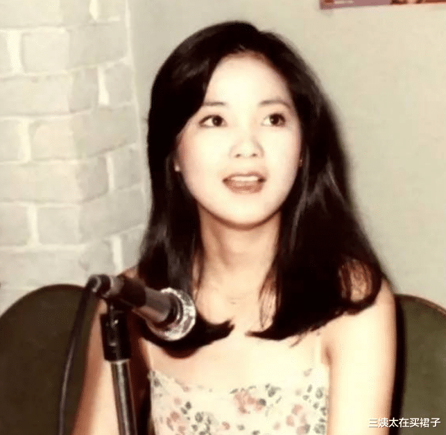 三姨太在买裙子 邓丽君林青霞“情敌”变闺蜜！这个女人做了什么？让林青霞都爱她