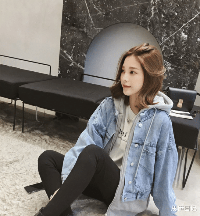 思伊日记 冬季日常穿搭，一件好看的牛仔外套，更能展现出个性魅力