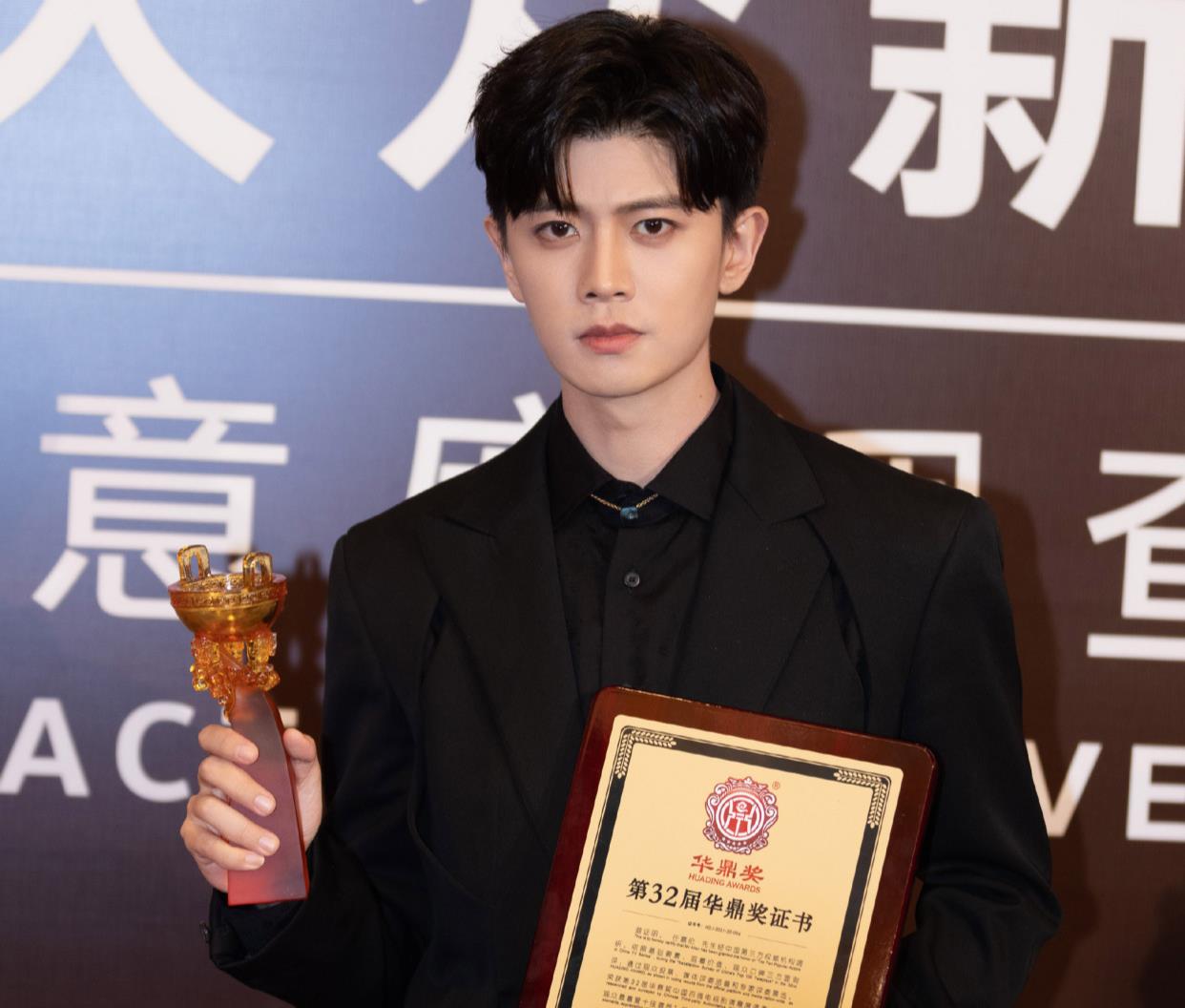 Angelababy|《暮色心约》真的来了,被曝1月份开机,任嘉伦杨颖是平番