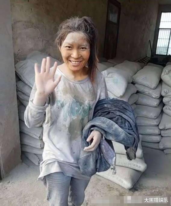 央视|8位被央视点名的网红：4位月入百万遭封杀，辛巴捐1.5亿洗白