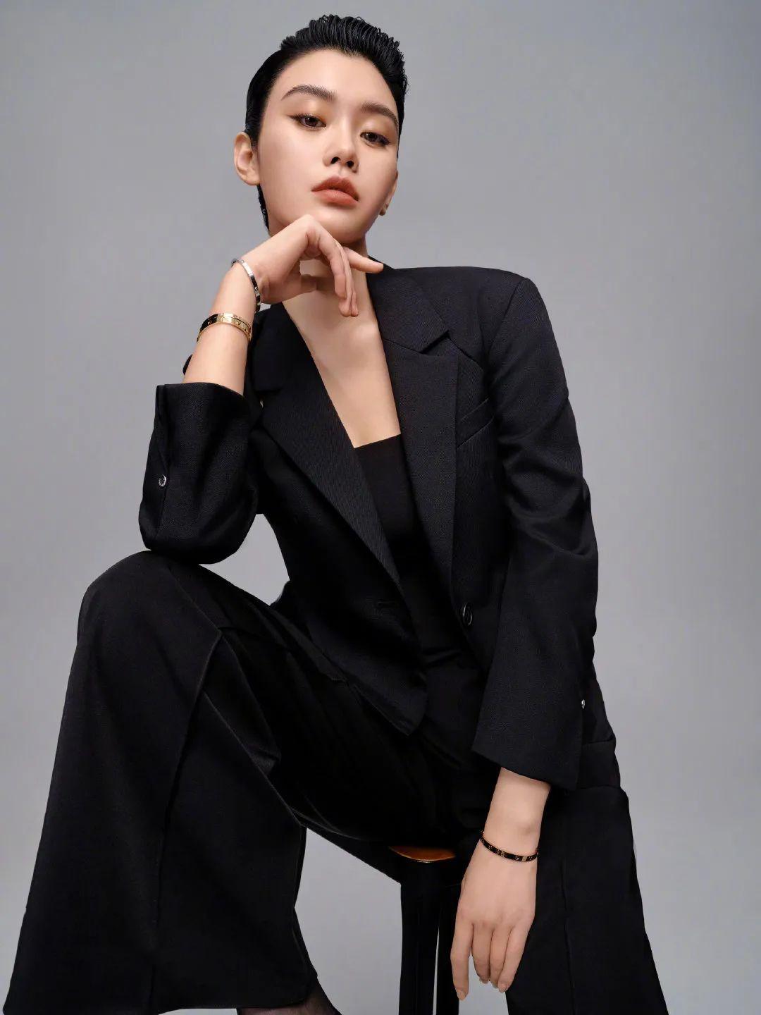 奚梦瑶|奚梦瑶二胎复出失败？过度磨皮骨相全无，精修硬照也没当年的风采