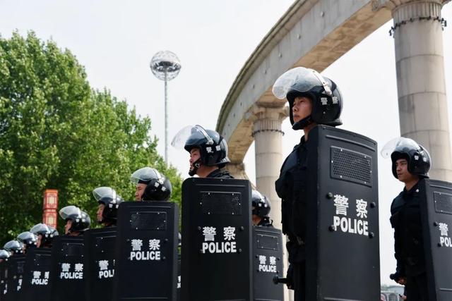 桂平|桂平警方招聘50名特警队员，高中学历可报