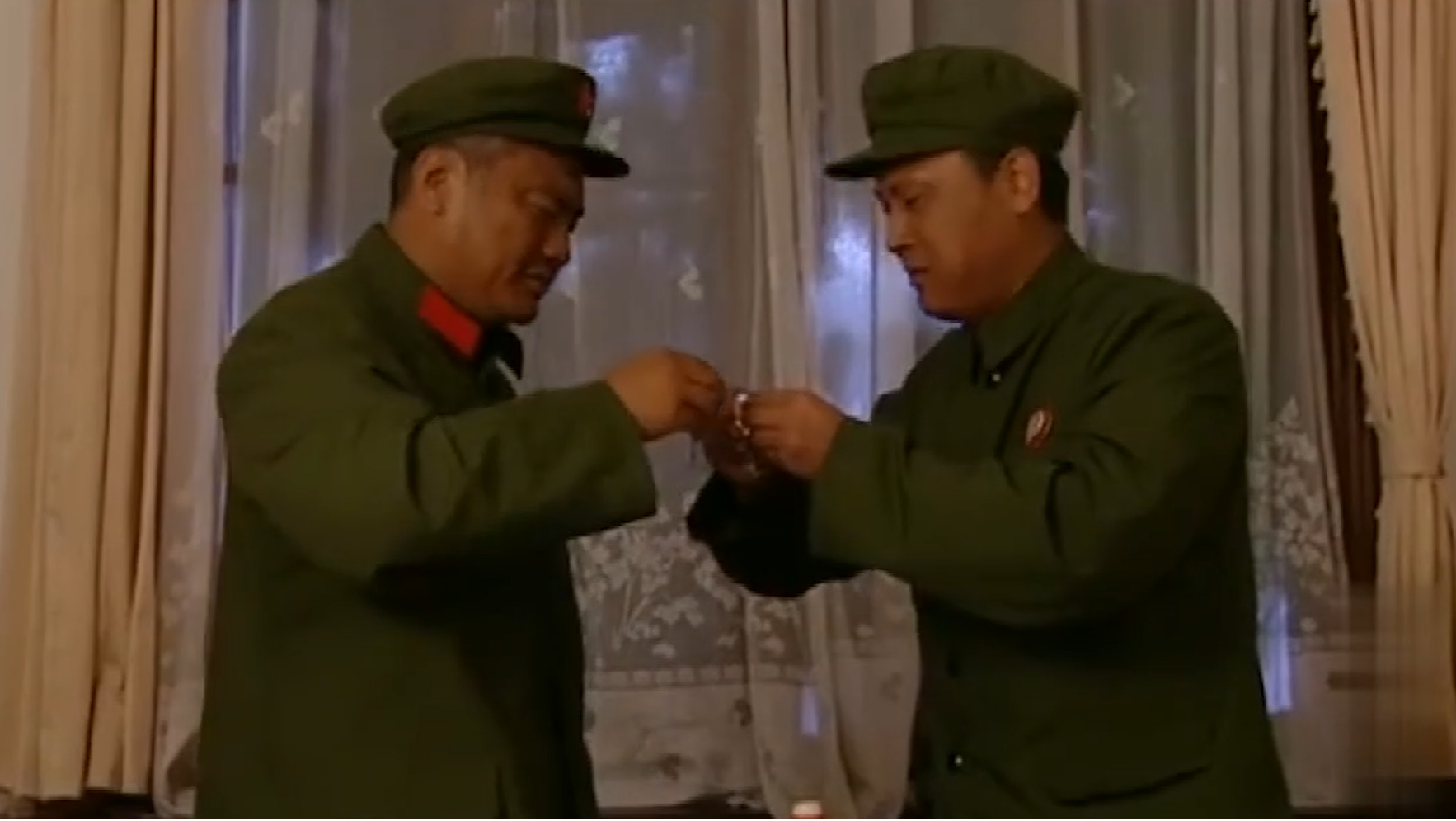 许世友|1976叶剑英问许世友:能指挥南京军区吗?许世友:司令是我的保镖