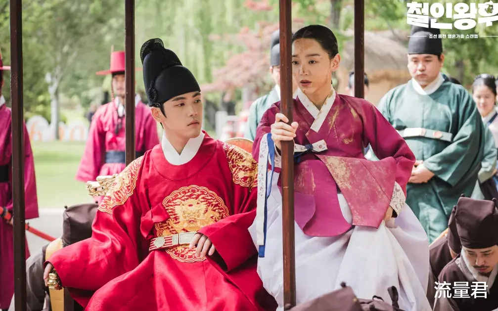 豆瓣|2020年14部热门韩剧，一部比一部炸！