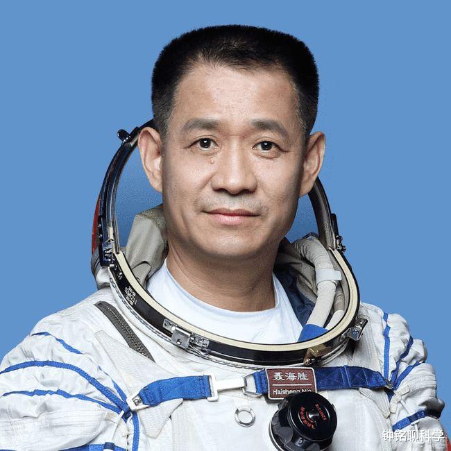 航天员|我国只有16名航天员，但每年至少需要6名，如何应对航天员短缺？