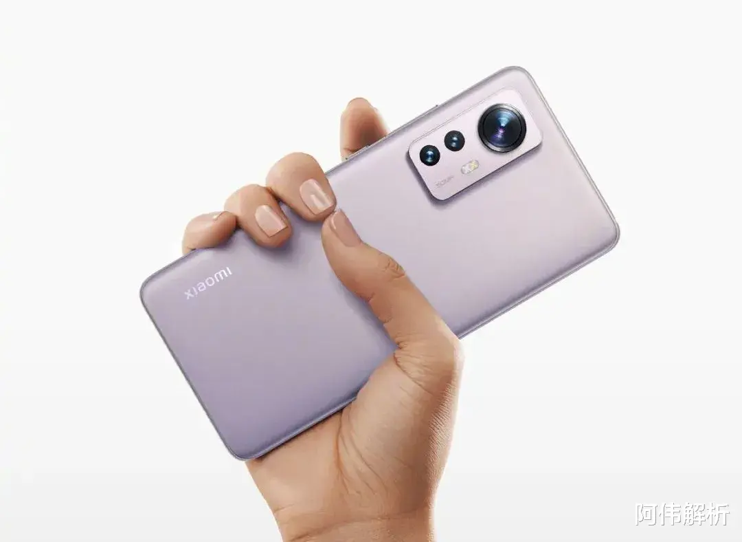 小米12|打完红米打小米,这款新机要干翻小米12?