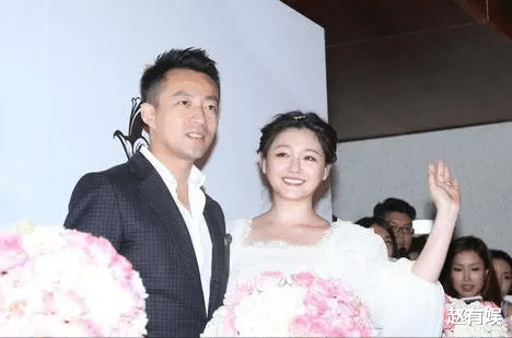 熊黛林|24岁男网红“嫁”豪门？女方坐拥80亿名列富豪榜，比他大11岁