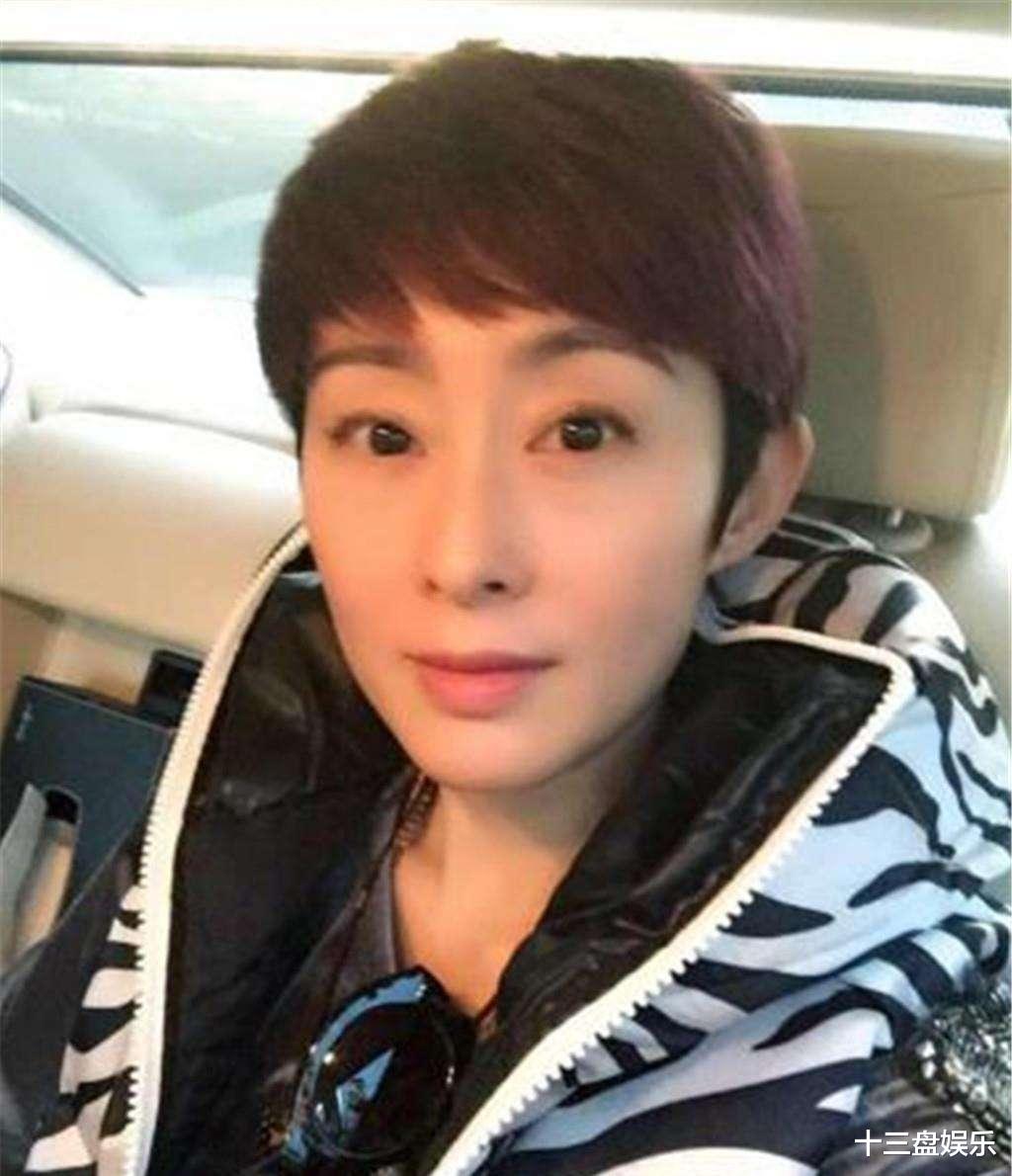 张敏|晶女郎张敏为王晶再现荧幕,样貌大变观众认不出,经典赵敏已不再