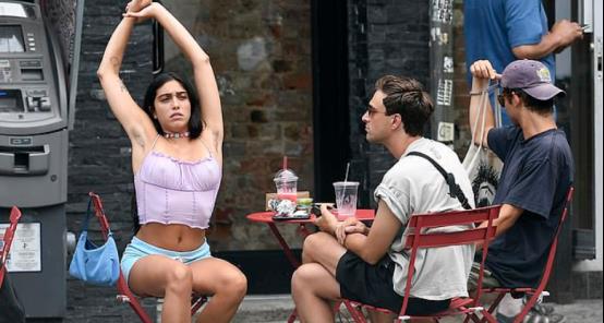 麦当娜|麦当娜女儿超狂野，不剃腋毛走红毯，豪放生活被骂翻