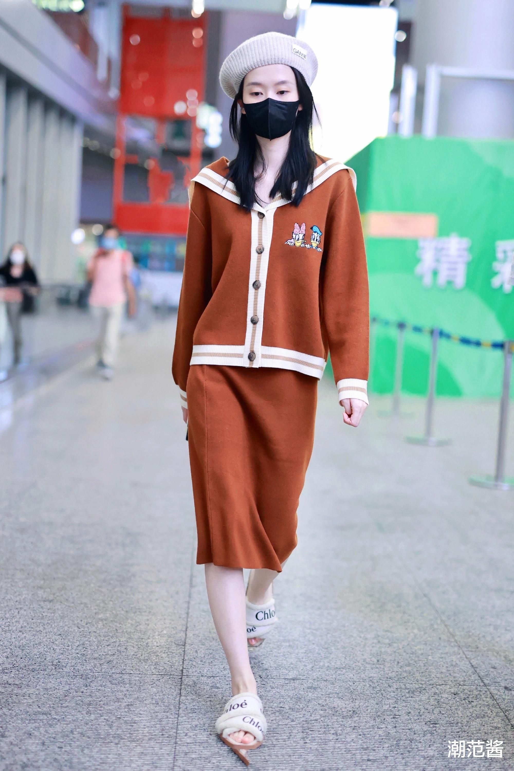 潮范酱 “紧急外套”准备好了吗？学会这样穿百搭又藏肉，赢过韩剧女主