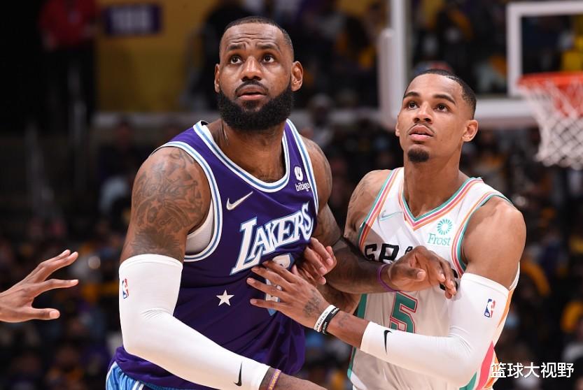 佩頓|詹姆斯威少轟66+16仍慘?。Σ黄?！你們碰到NBA最“狡猾”的對手了