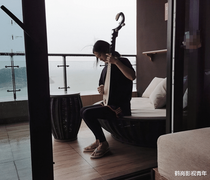 徐凤年|《雪中悍刀行》姜泥归蜀,暗示青鸟必成徐凤年的“床甲”