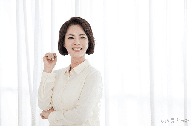 筱筱漫谈情感|52岁阿姨哭诉：退休后，本想去健身房减肥，谁料却因此丢了婚姻