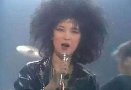 重启|邓丽君甜美形象颠覆，去世25年后真实性格曝光，网友：万万没想到