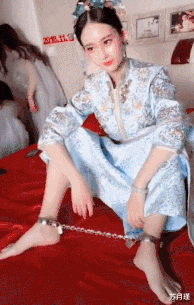 苏月瑾 “谁知道这个红点是干什么用的？答案让人意想不到，哈哈哈哈哈”