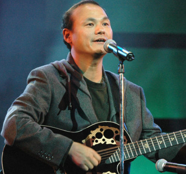 张行|在八九十年代家喻户晓，却因不检点锒铛入狱，如今娶小27娇妻低调幸福