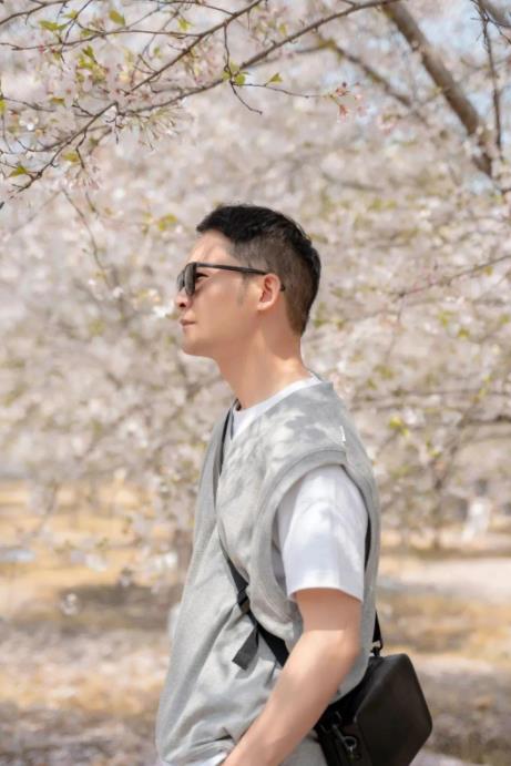 朱一龙|朱舅舅粉丝暴跌，一句“普通人”被质疑认怂，辜负网友一片真心