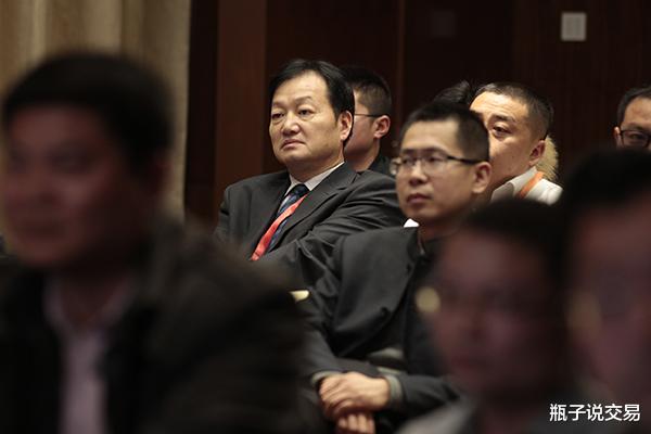 秦英林 河南首富秦英林被“约谈” 3700亿“猪茅”还能坚挺多久？