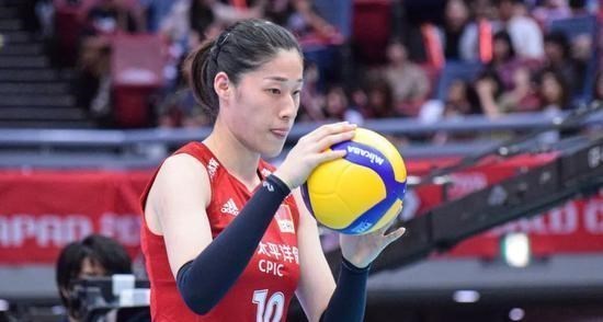 李知行讲育|女排奥运冠军官宣姐弟恋，31岁刘晓彤高调认爱，男友低调却不简单